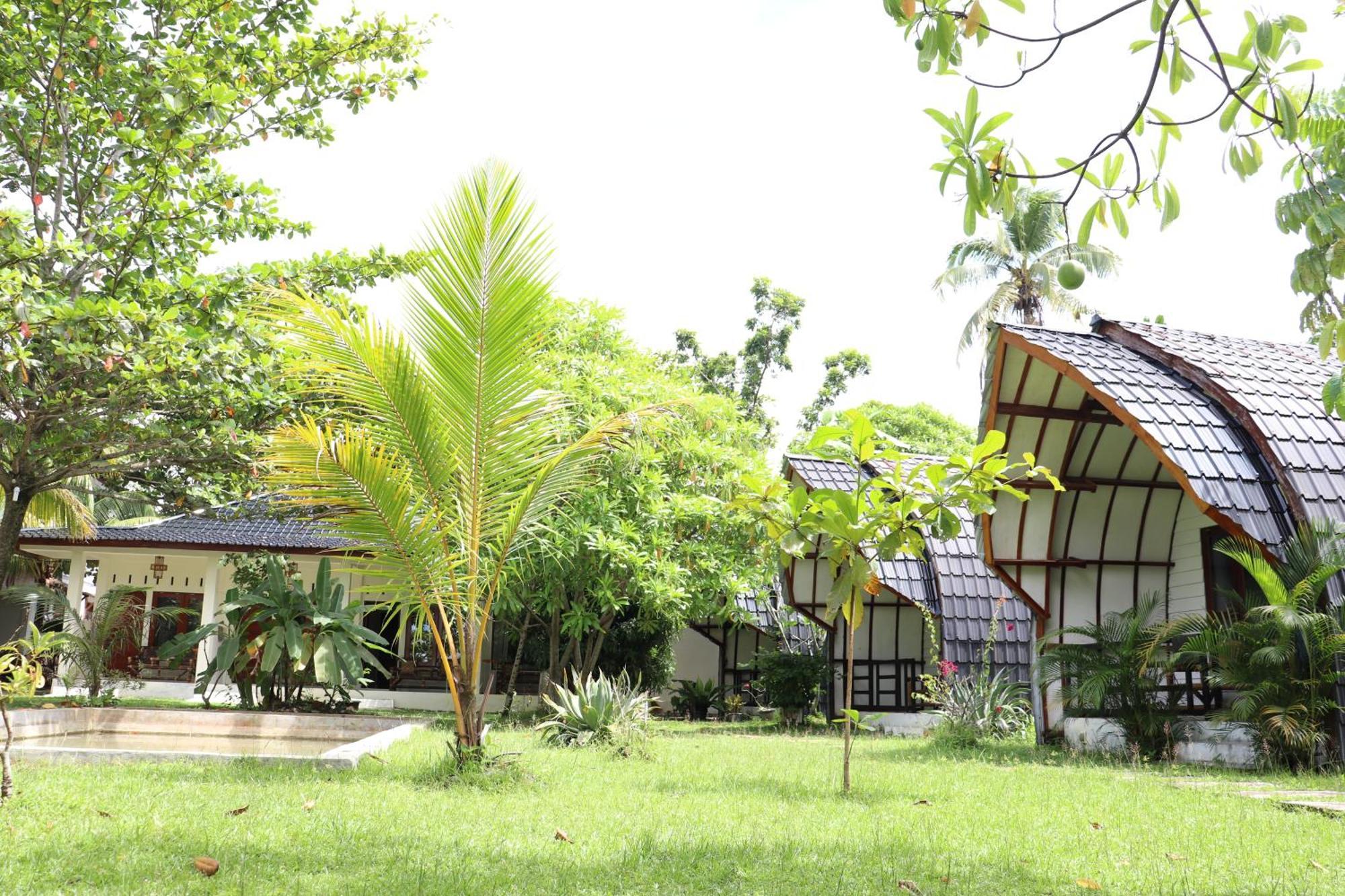 Gino'S Place - Guest House & Jungle Trekking 부킷 라왕 외부 사진